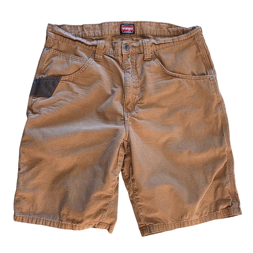 Wrangler Men's Classic Brown Cargo Shorts - Size 34